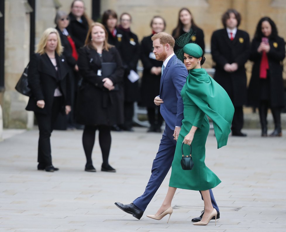 Princ Harry s vévodkyní Meghan, sladěni do zelena.