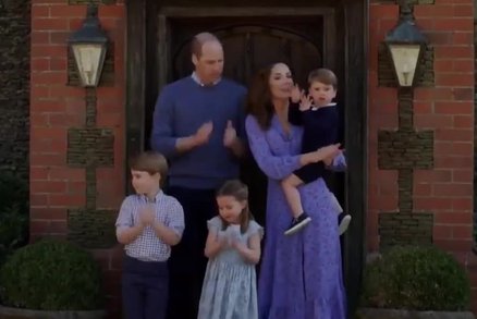 Tři děti Kate a Williama: Komu jsou George, Charlotte a malý Louis podobní? 