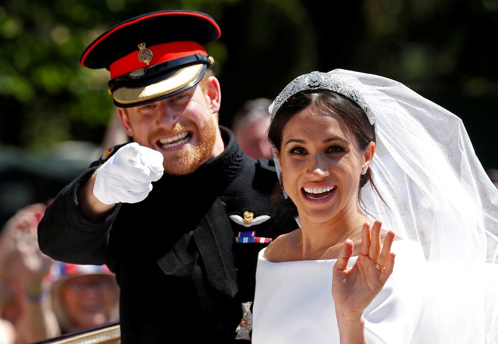 Svou slávu můžou Harry a Meghan dobře zpeněžit. Jen aby to nepřehnali...