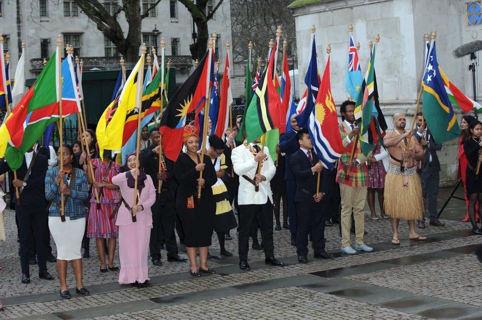 Oslavy na Westminsterském opatství.