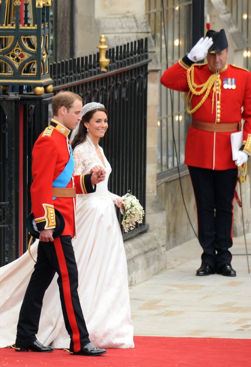 Šťastní novomanželé princ William a princezna Kate.