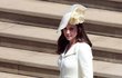 Vévodkyně Kate s princeznou Charlotte. Stejný kabátek oblékla i na její křtiny v roce 2015