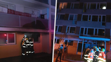Požár paneláku v Kralupech: Dramatická evakuace a dva lidi v nemocnici!