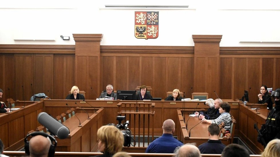 Senát Krajského soudu v Ostravě v čele se soudkyní Šárkou Skalskou v únoru 2023 zamítl Kramnému žádost o obnovu procesu.