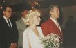 19. 2. 1993 Svatba Jirky a Hanky v Kladně, po níž Hanka odešla z práce.