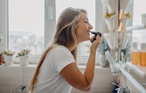 Více škody než užitku: Které kosmetické produkty ve skutečnosti vůbec nepomáhají?