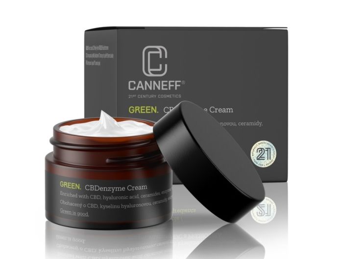 Pleťový krém CBDenzyme Cream, Canneff, caneff.com, 737 Kč/50 ml