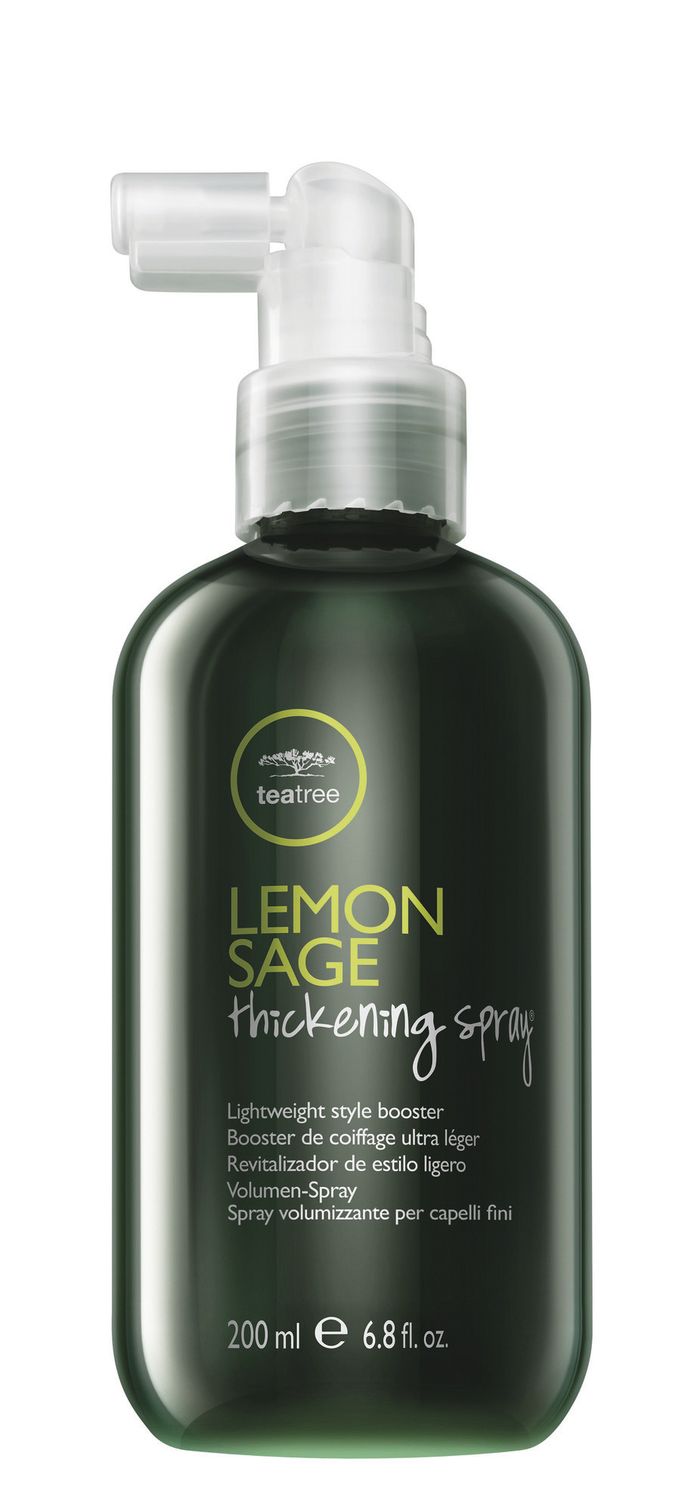Sprej na ochranu vlasů i objem Tea Tree Lemon Sage Thickening Spray®, Paul Mithcell, 515 Kč/ 200 ml, koupíte v salonech Paul Mitchell