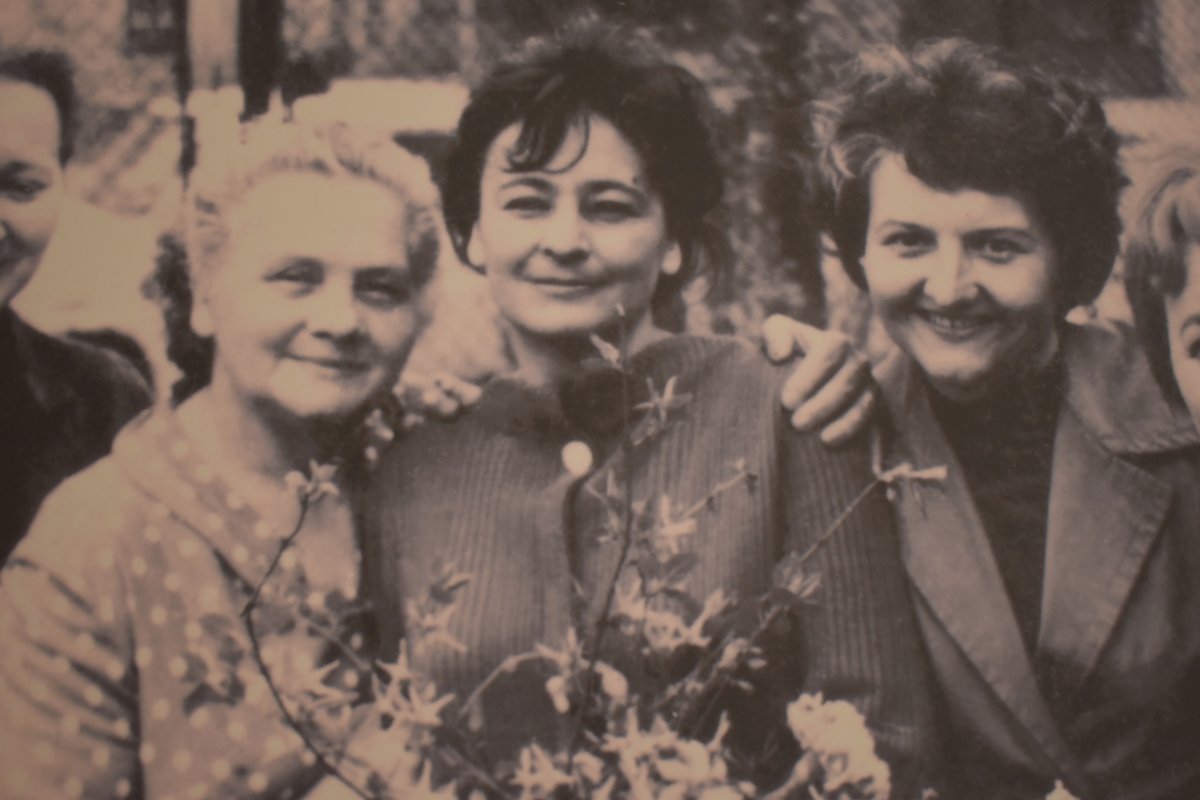 Dagmar Šimková po propuštění z vězení. Když opustila brány komunistického žaláře, byl jí 37 let.
