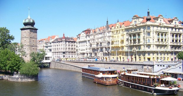 V Praze loni strávili turisté přes 16 milionů nocí.