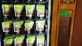 Automat s kratomem se objevil na Strašnické, TSK ho chce nechat odstranit.