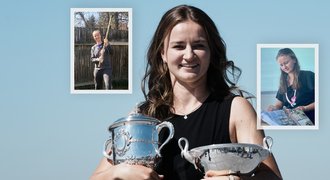 Normální holka Bára Krejčíková: Švadlenka, zahradnice, brigádnice. A je singl! Normální holka Bára Krejčíková: Švadlenka, zahradnice, brigádnice. A je singl!