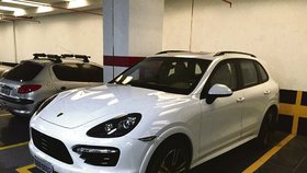 Porsche Cayenne (tunning Gemballa). Zákl. cena: 1,4 milionu Kč