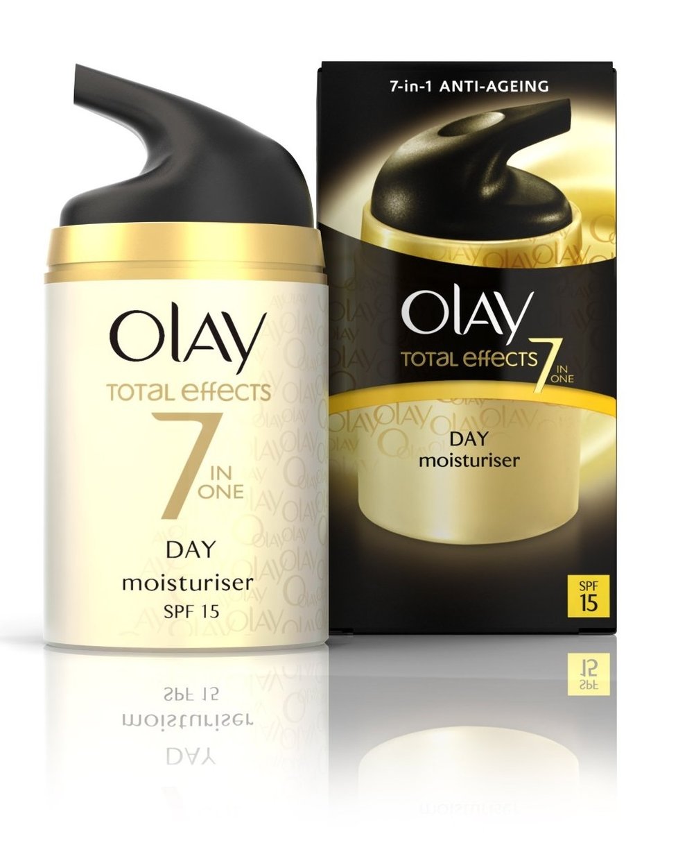 Olay Total Effects Day Moisturiser, 430 Kč (50 ml), koupíte v síti parfumerií Fann nebo na www.fann.cz