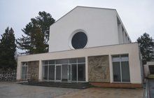 Karlovarský kraj nemá krematorium: Poslední cesta nebožtíků dlouhá 66 km