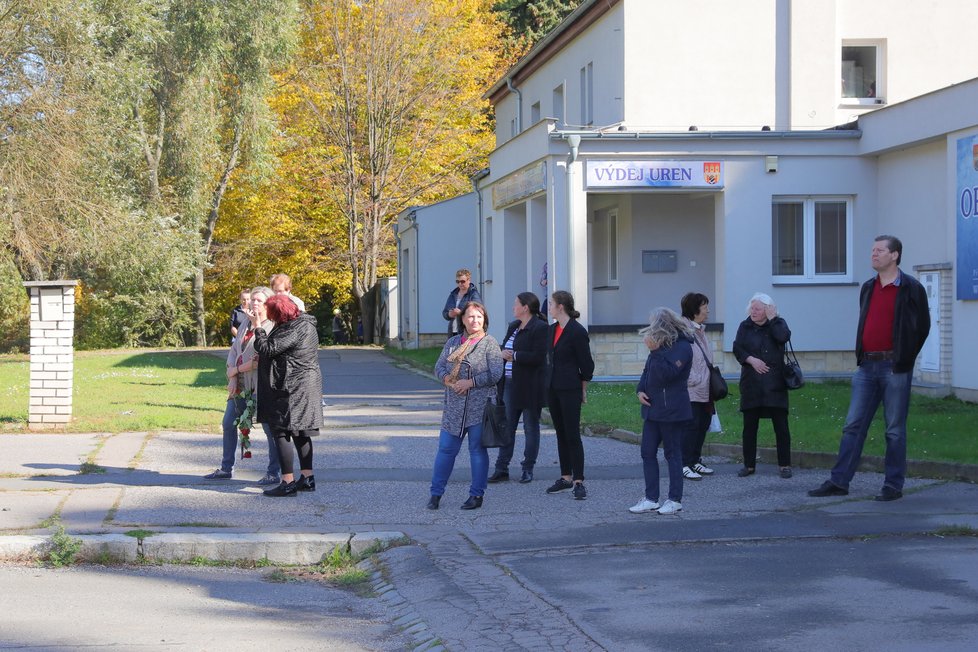 Krematorium Motol, místo, kam jsou převezeny ostatky Karla Gotta