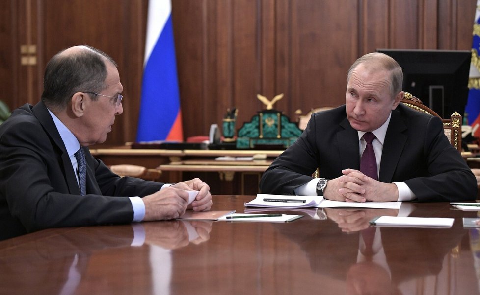 Sergej Lavrov u Vladimira Putina (únor 2019).