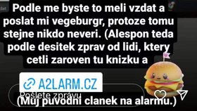 Kreslířka Klára Tellnerová alias Toy Box na sociální síti uvedla, že spisovatelka Alena Mornštajnová v nové knize čerpala z jejího příběhu.