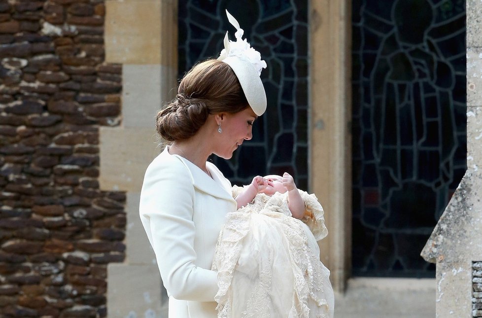 Vévodkyně Kate a princezna Charlotte.