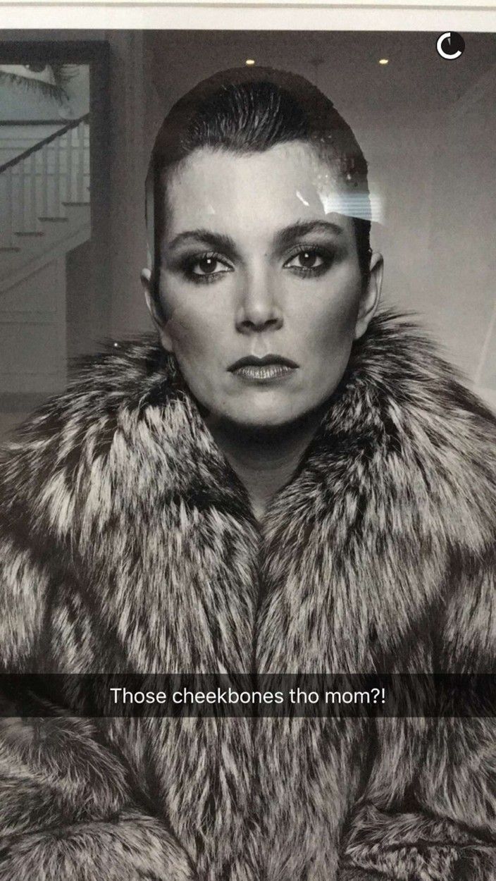 Kris Jenner byla zamlada velice krásná.