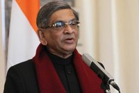 Indický diplomat četl cizí projev, nevšiml si toho