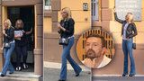 Kristelová přijela za Řepkou do kriminálu: Selfíčka před věznicí a jehlové podpatky