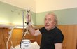 Malíř Kristian Kodet leží v Nemocnici Na Homolce. 