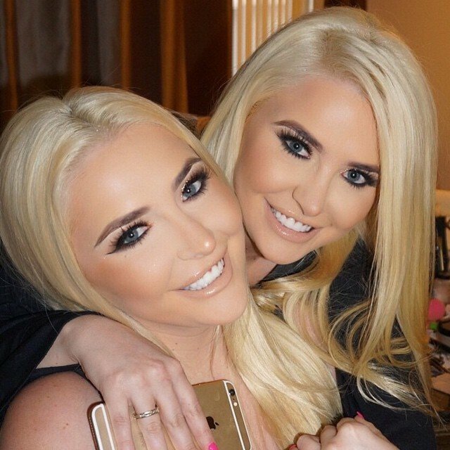 Dvojčata Karissa a Kristina Shannonovy žily v Playboy Mansion dva roky