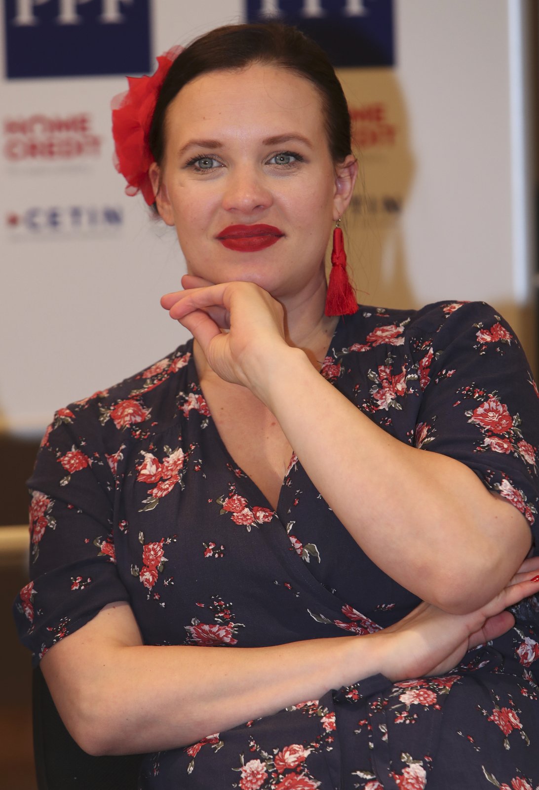 Kristýna Leichtová na tiskové konferenci k Letním shakespearovským slavnostem