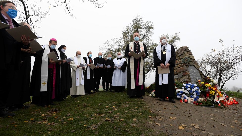 Na Bílé hoře v Praze se 8. listopadu 2020 při 400. výročí bitvy na Bílé hoře konaly ekumenické nešpory a poté byl slavnostně odhalen Kříž smíření, symbolická připomínka výročí bitvy.