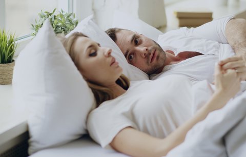 10 příznaků nemocného manželství. Netrpí jimi i to vaše?