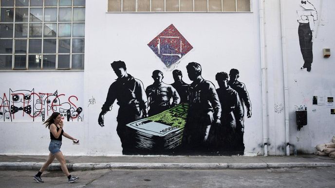 Krize pronikla do graffiti na aténských zdech