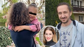 Propuštěný David Křížek se po téměř dvou letech objímá s dcerkou Lolou.