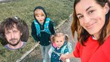 Misska Křížková vyprovodila syna do školy: Poprvé bez táty! Ten poslal z vězení vzkaz 