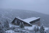 Meteorologové varují před ledovkou. V Krkonoších bylo mrazivých -14 °C