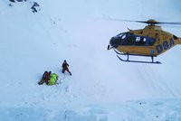 Umírající lyžařce (†35), kterou zavalila lavina, kamarádi nepomohli. Zmizeli před příjezdem Horské služby