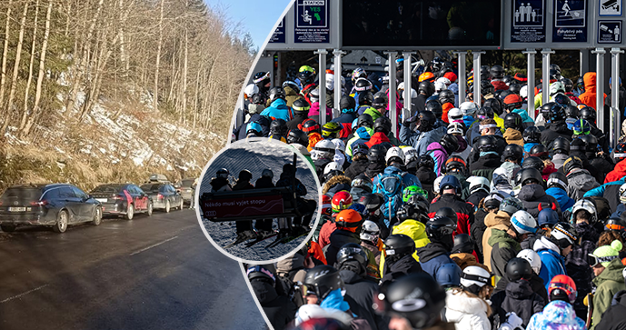 Lyžaři zaplnili parkoviště v Krkonoších, Špindlerův Mlýn policie uzavřela