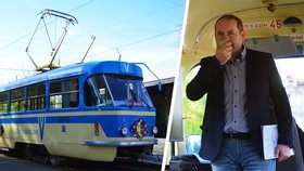 DPP vypravil »starou« tramvaj s měsíčkem: První jízdu řídil astrolog