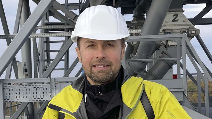 Podnikatel Petr Krogman na obilném sile v Charkově. Podnikatel Petr Krogman na obilném sile v Charkově.