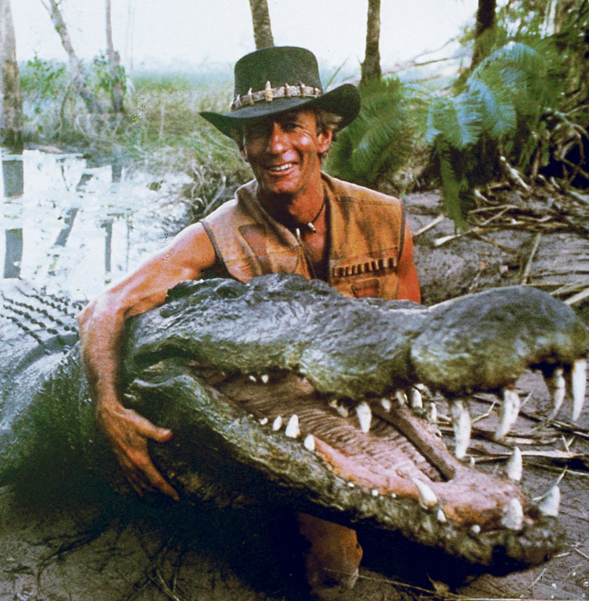 Paul Hogan si umí poradit s krokodýly. S dluhy mu to tak nejde 