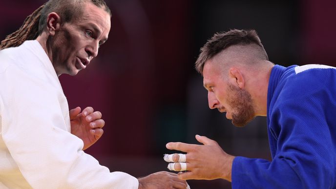 Ivan Bartoš zápasí v judo s Lukášem Krpálkem