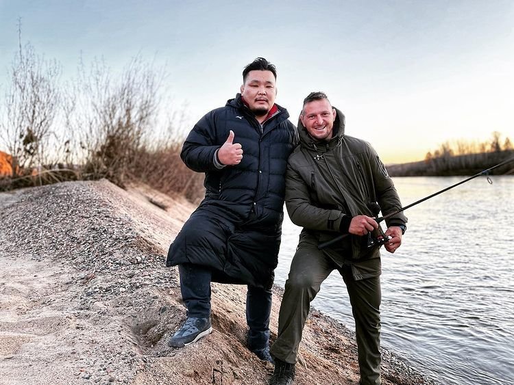 V Mongolsku nezapomněl ani na své oblíbené rybaření.