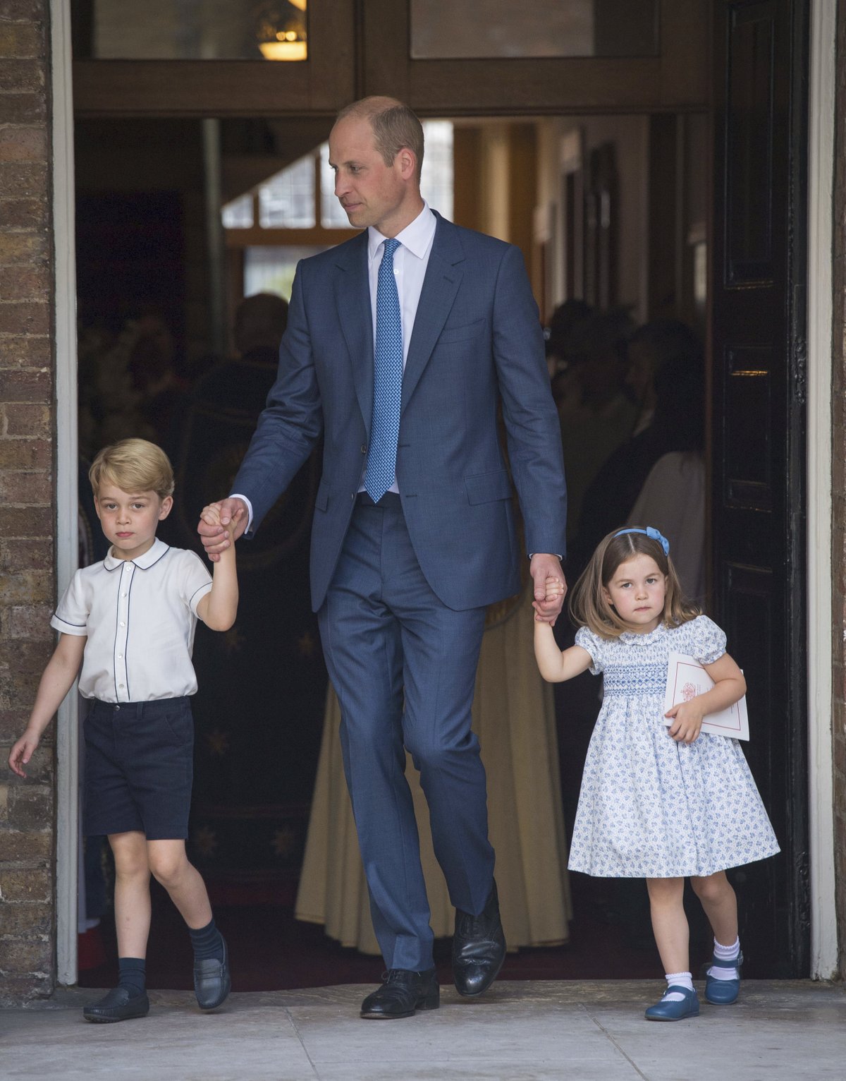 Princ William vede prince George a princeznu Charlotte