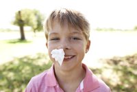 Jak zastavit krvácení z nosu u dětí? Kdy s ním raději jít k lékaři?