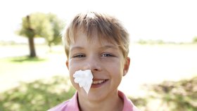 Jak zastavit krvácení z nosu u dětí? Kdy s ním raději jít k lékaři?
