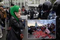 Masová demonstrace Tatarů na Krymu: Nejdeme bojovat, ...dá se ale čekat všechno