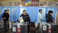 Krymští voliči hlasují v referendu o přičlenění Krymu k Rusku
