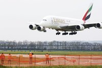 Airbus ukončí výrobu „obra nebes“. Aerolinky nemají o A380 zájem, chtějí menší letadla