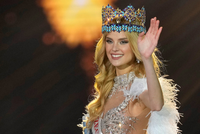 Češka vyhrála Miss World: Korunku získala Krystyna Pyszková!