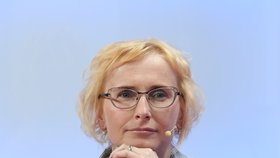 Jednička kandidátky KSČM Kateřina Konečná chce nechat lidi hlasovat v referendu o budoucnosti Česka v Evropské unii (14. 5. 2019)